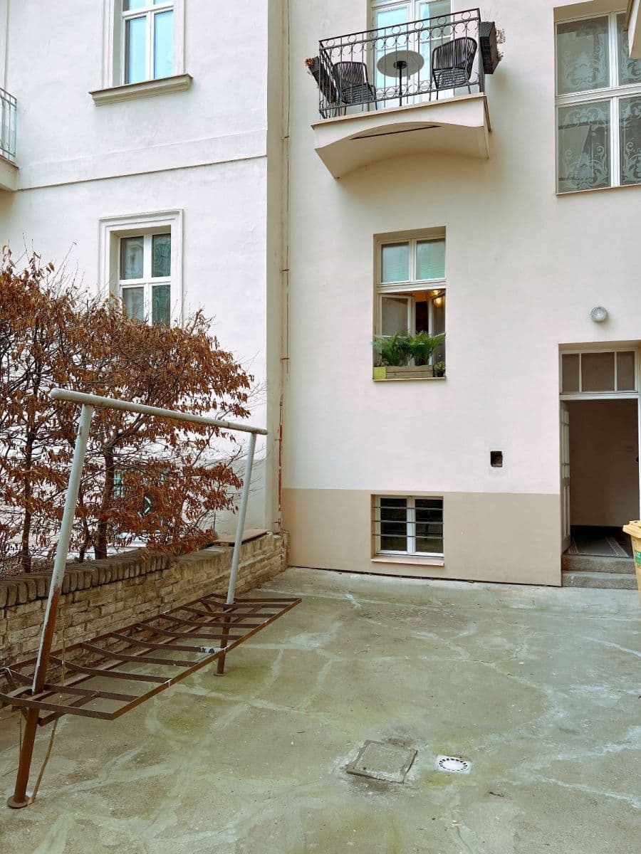 Predaj bytu 2-izbový 82 m², Janáčkovo nábřeží, Praha, Praha Predaj bytu 2-izbový 82 m², Janáčkovo nábřeží, Praha, Praha