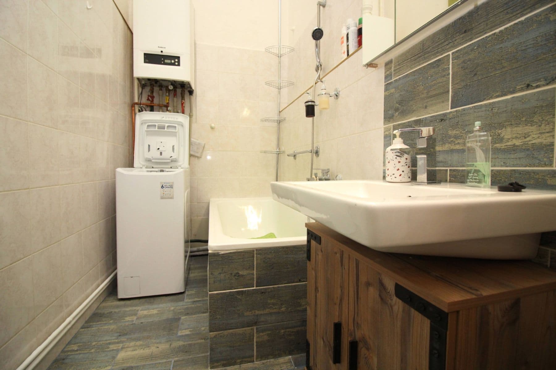 Predaj bytu 2-izbový 82 m², Janáčkovo nábřeží, Praha, Praha Predaj bytu 2-izbový 82 m², Janáčkovo nábřeží, Praha, Praha