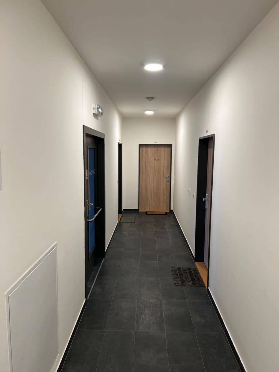 Predaj bytu 3-izbový 81 m², Saarinenova, Praha, Praha Predaj bytu 3-izbový 81 m², Saarinenova, Praha, Praha