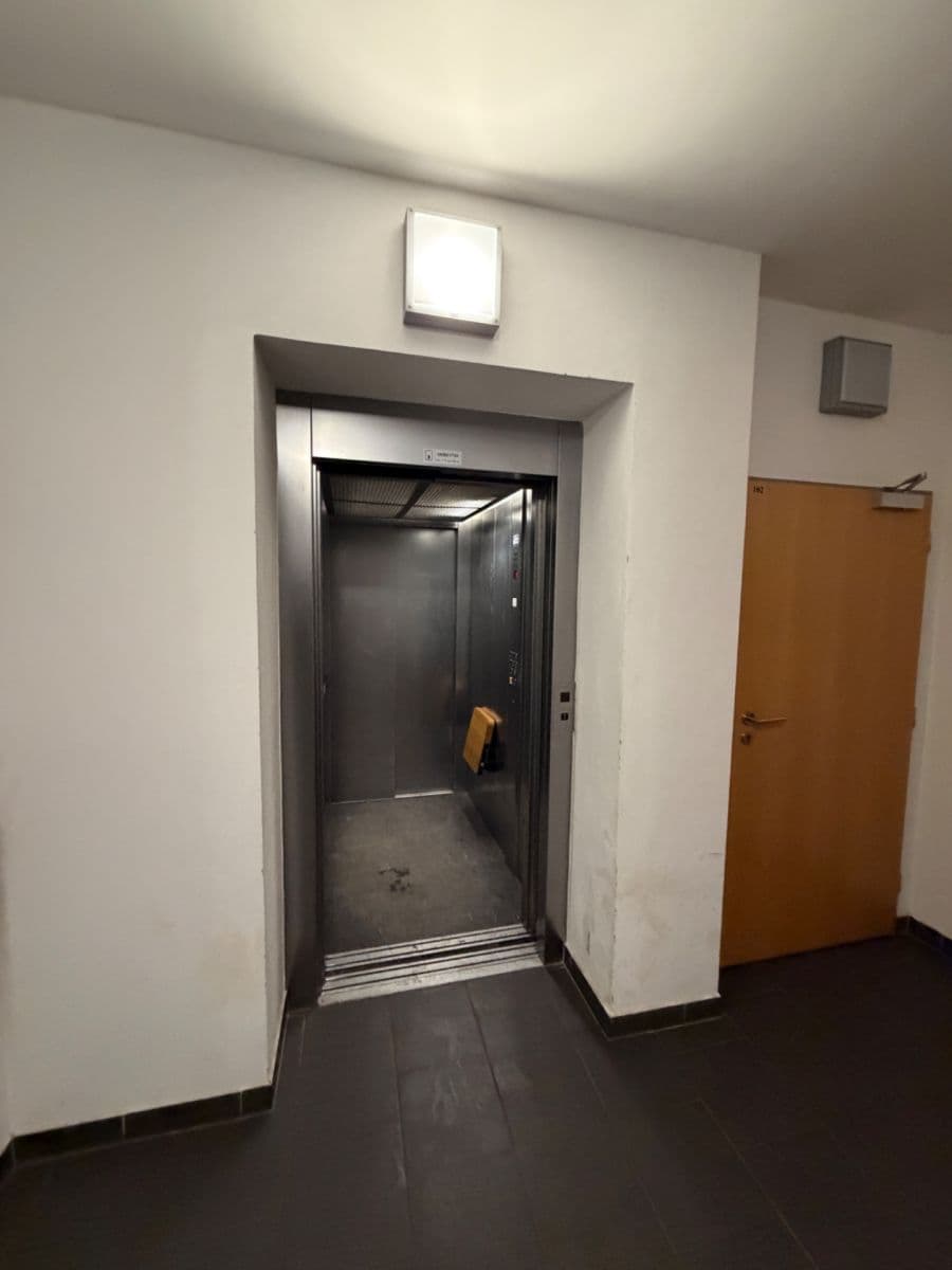 Prenájom bytu 2-izbový 50 m², Musílkova, Praha, Praha Prenájom bytu 2-izbový 50 m², Musílkova, Praha, Praha