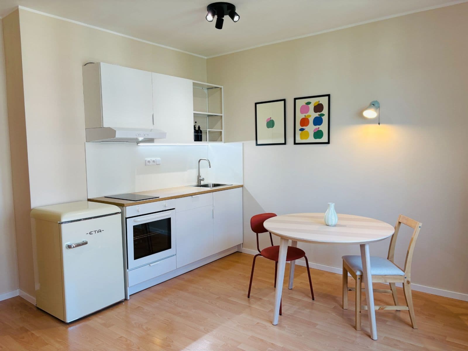 Prenájom bytu 1-izbový 33 m², Mattioliho, Praha, Praha Prenájom bytu 1-izbový 33 m², Mattioliho, Praha, Praha