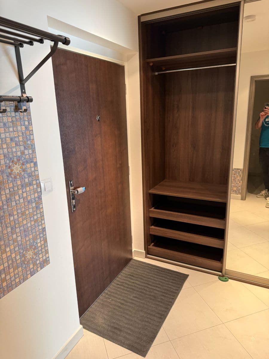 Predaj bytu 2-izbový 64 m², V Háji, Praha, Praha Predaj bytu 2-izbový 64 m², V Háji, Praha, Praha
