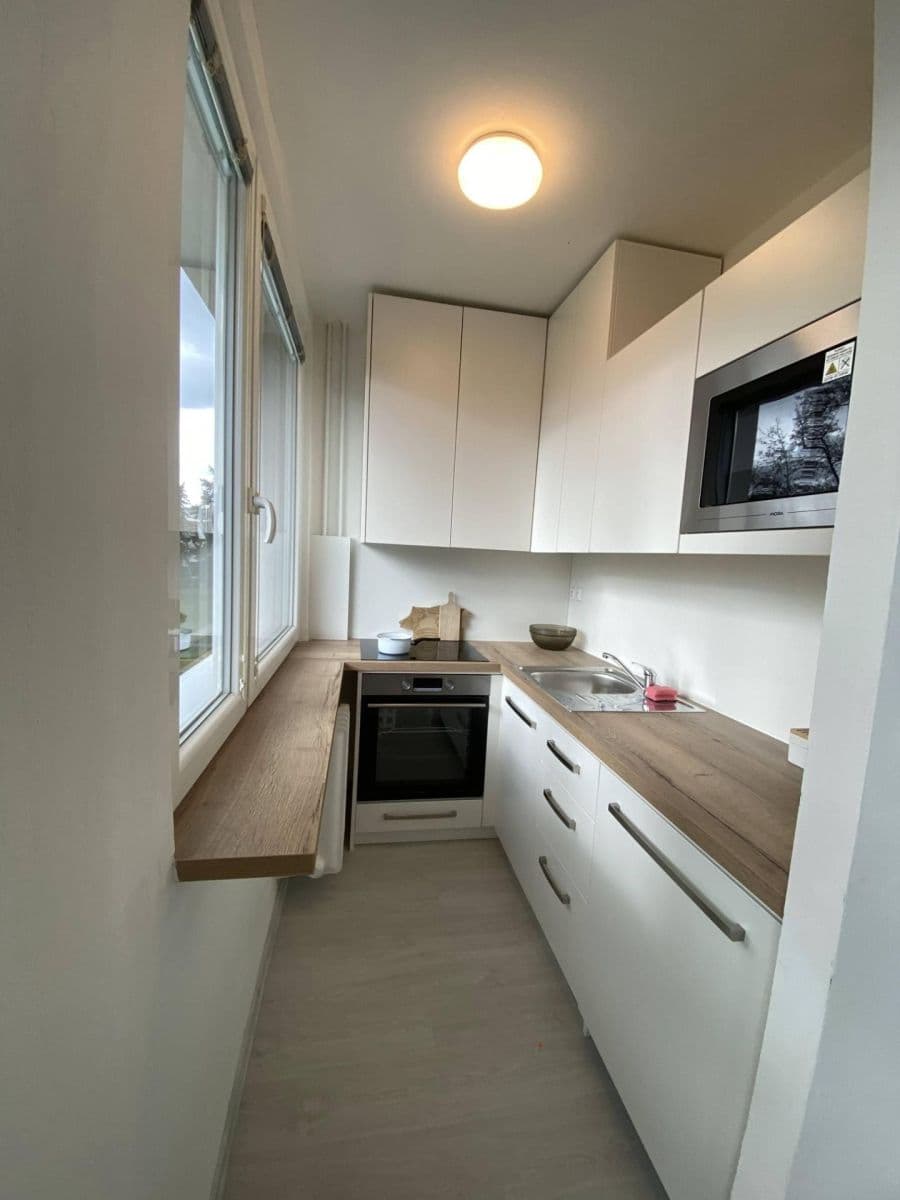 Predaj bytu 1-izbový 28 m², Na Kotli, Hradec Králové, Královéhradecký kraj Predaj bytu 1-izbový 28 m², Na Kotli, Hradec Králové, Královéhradecký kraj