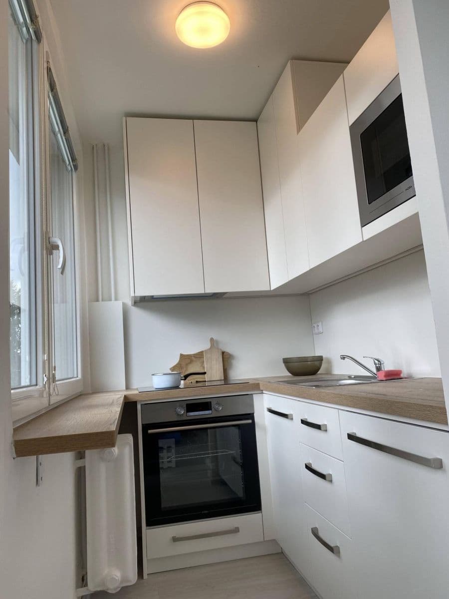 Predaj bytu 1-izbový 28 m², Na Kotli, Hradec Králové, Královéhradecký kraj Predaj bytu 1-izbový 28 m², Na Kotli, Hradec Králové, Královéhradecký kraj