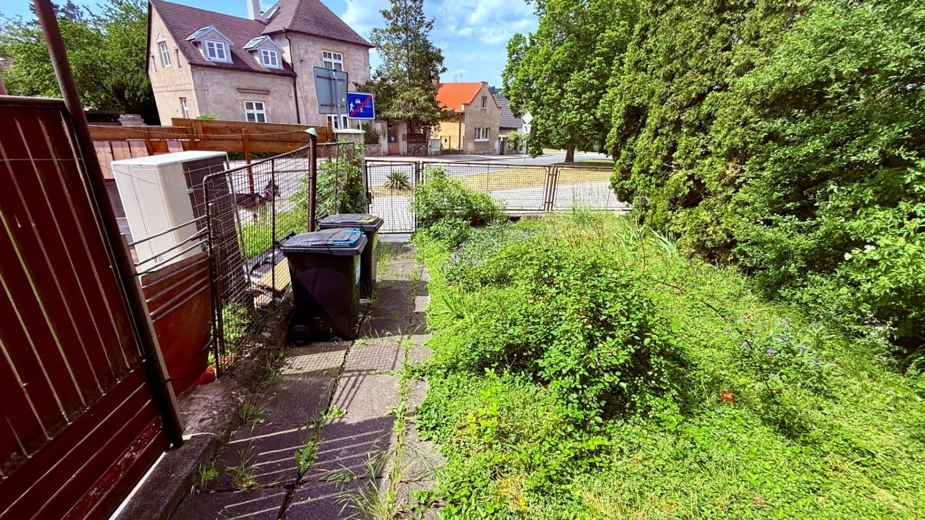 Prenájom bytu 1-izbový 30 m², Palackého náměstí, Řevnice, Středočeský kraj Prenájom bytu 1-izbový 30 m², Palackého náměstí, Řevnice, Středočeský kraj