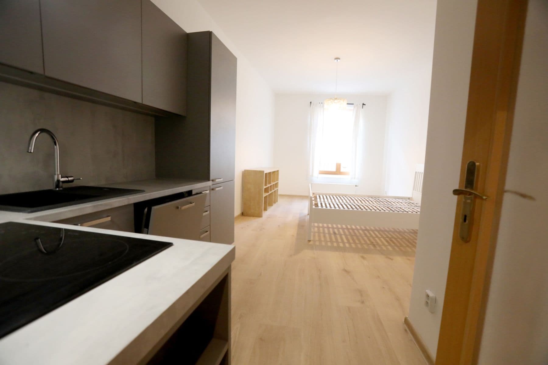 Prenájom bytu 1-izbový 30 m², Francouzská, Praha, Praha Prenájom bytu 1-izbový 30 m², Francouzská, Praha, Praha