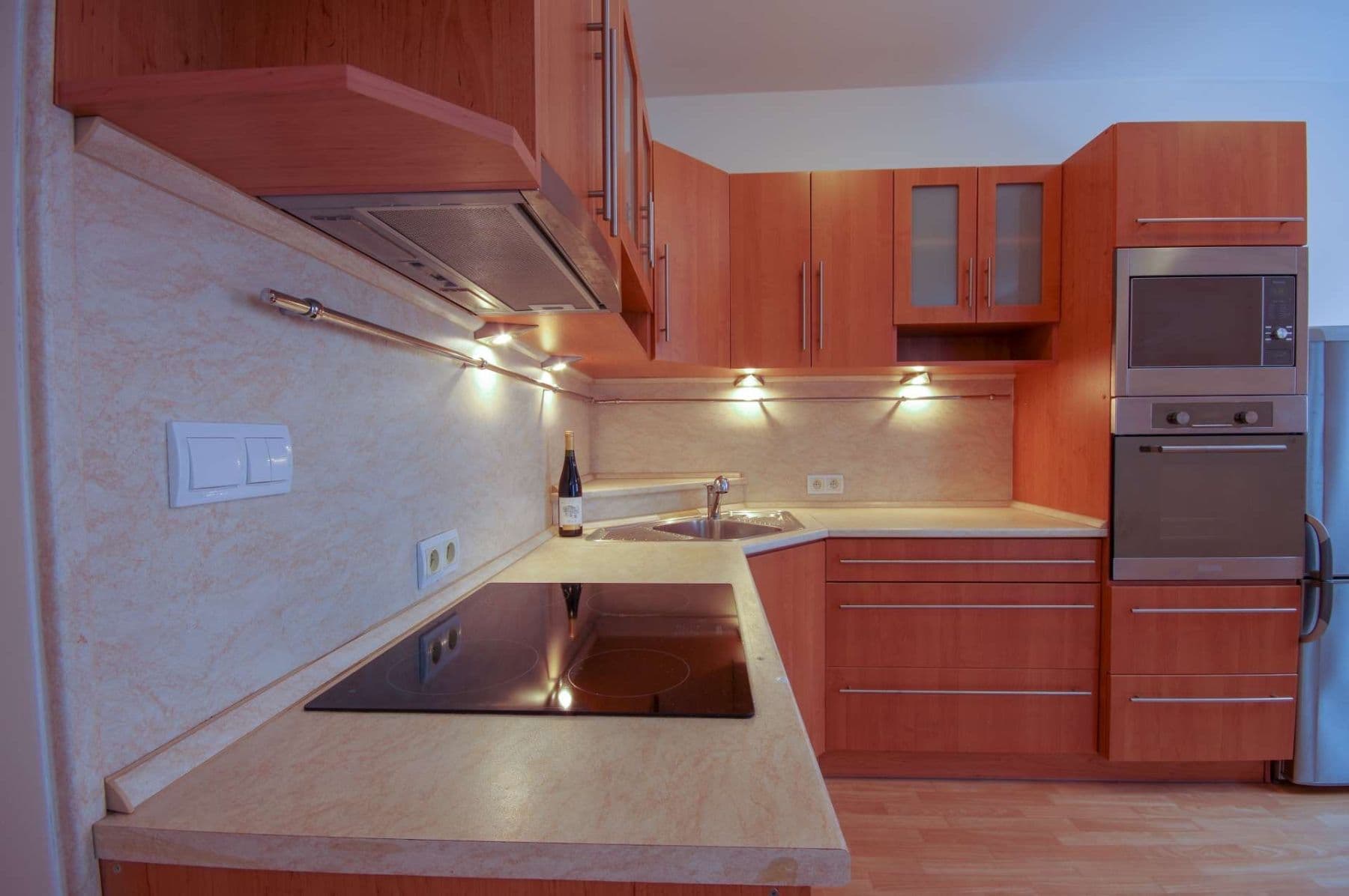 Prenájom bytu 1-izbový 49 m², Novodvorská, Praha, Praha Prenájom bytu 1-izbový 49 m², Novodvorská, Praha, Praha