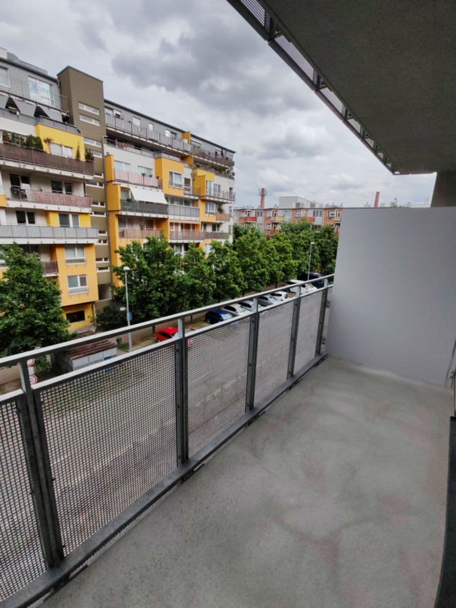 Prenájom bytu 1-izbový 37 m², Gerstelova, Praha, Praha Prenájom bytu 1-izbový 37 m², Gerstelova, Praha, Praha