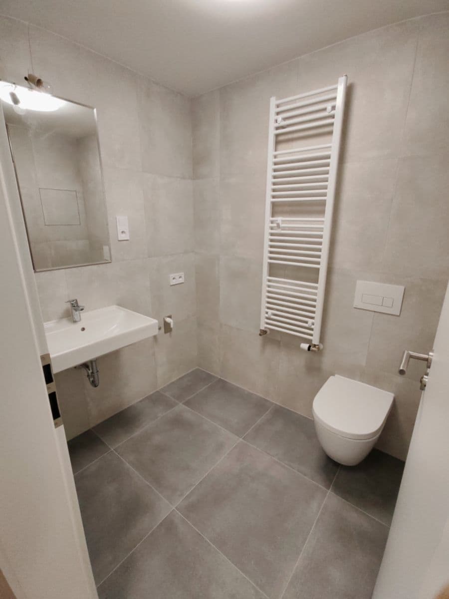 Prenájom bytu 1-izbový 37 m², Gerstelova, Praha, Praha Prenájom bytu 1-izbový 37 m², Gerstelova, Praha, Praha