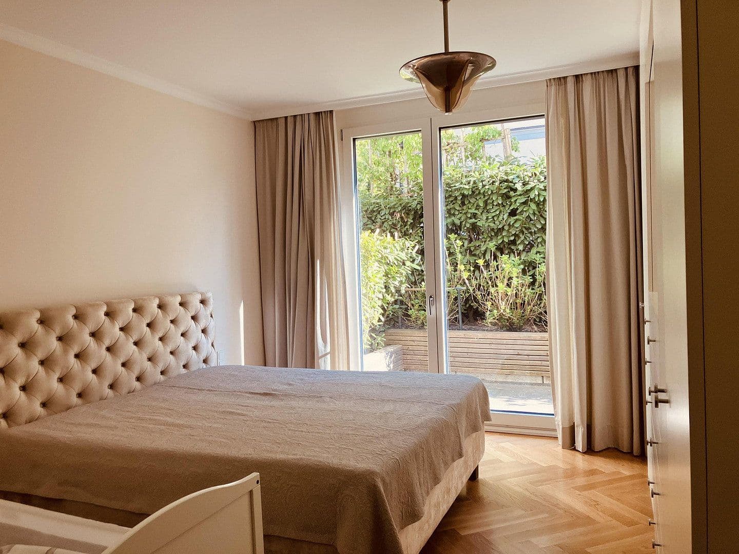 Predaj bytu 4-izbový 138 m², Osserstr. 50, München, Bavorsko Predaj bytu 4-izbový 138 m², Osserstr. 50, München, Bavorsko