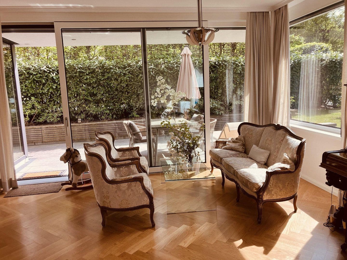 Predaj bytu 4-izbový 138 m², Osserstr. 50, München, Bavorsko Predaj bytu 4-izbový 138 m², Osserstr. 50, München, Bavorsko