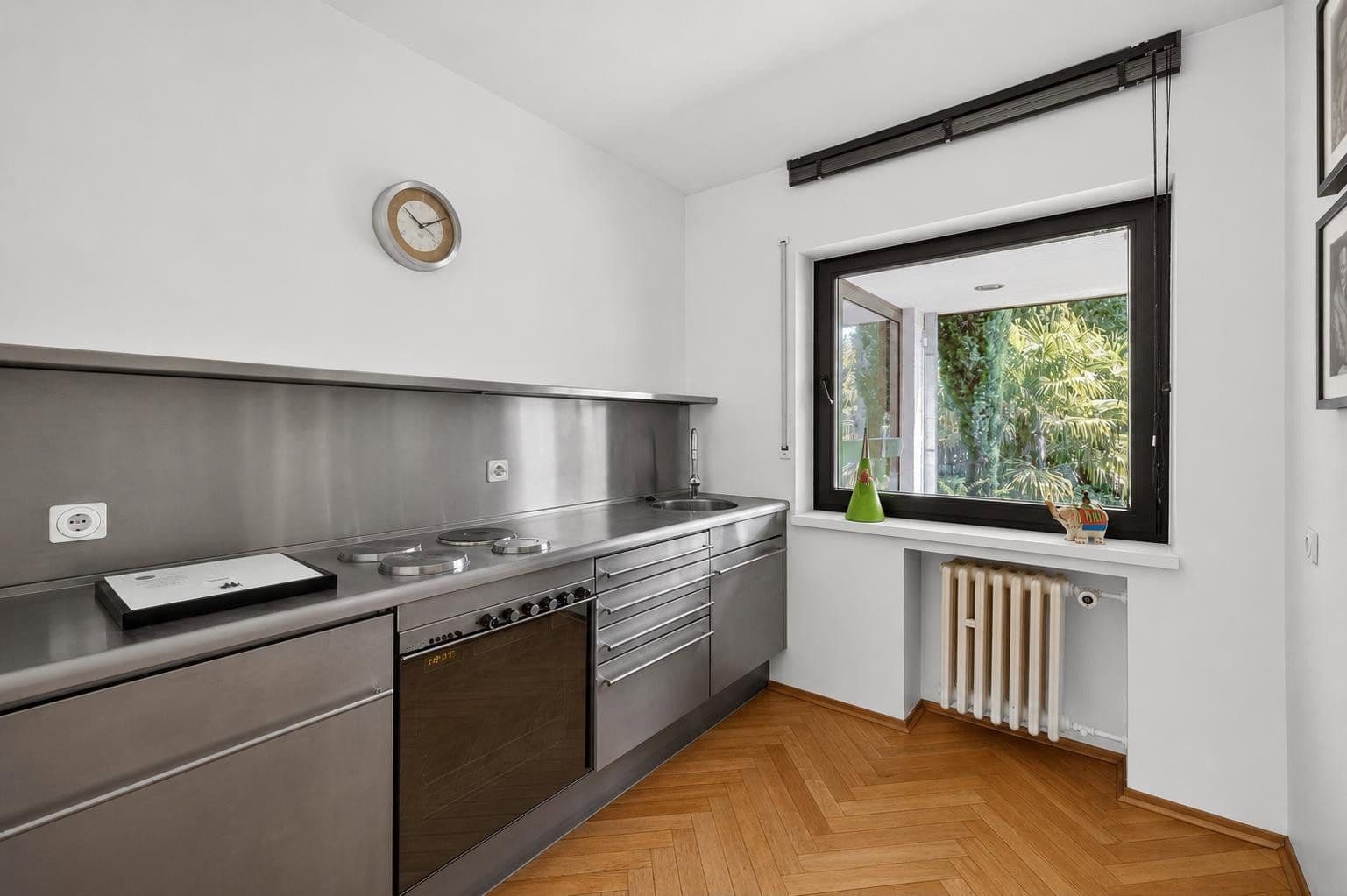 Predaj domu 377 m², pozemek 704 m², Tirgrathsfeldweg 7, Moers, Severné Porýnie - Westfálsko Predaj domu 377 m², pozemek 704 m², Tirgrathsfeldweg 7, Moers, Severné Porýnie - Westfálsko