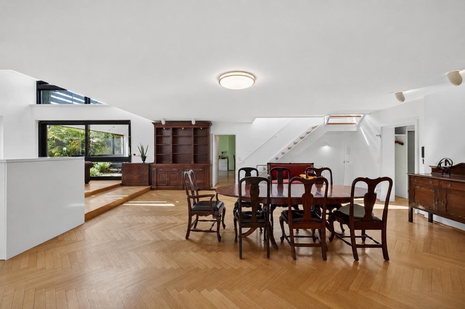 Predaj domu 377 m², pozemek 704 m², Tirgrathsfeldweg 7, Moers, Severné Porýnie - Westfálsko Predaj domu 377 m², pozemek 704 m², Tirgrathsfeldweg 7, Moers, Severné Porýnie - Westfálsko