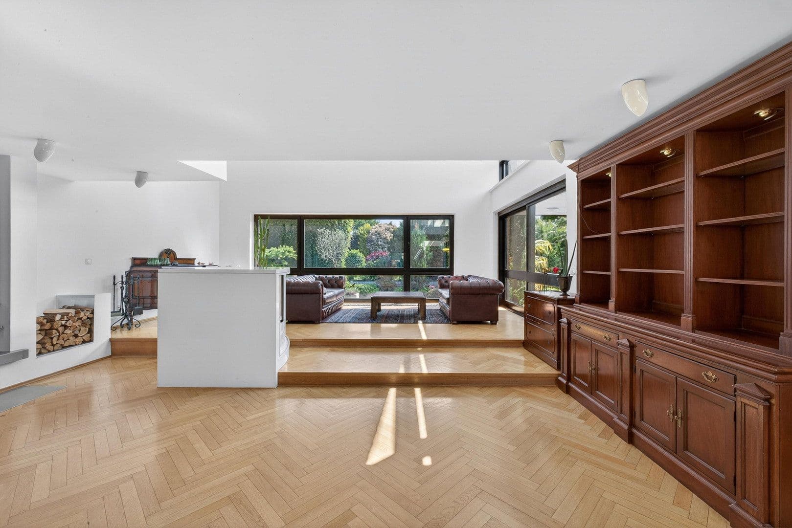 Predaj domu 377 m², pozemek 704 m², Tirgrathsfeldweg 7, Moers, Severné Porýnie - Westfálsko Predaj domu 377 m², pozemek 704 m², Tirgrathsfeldweg 7, Moers, Severné Porýnie - Westfálsko