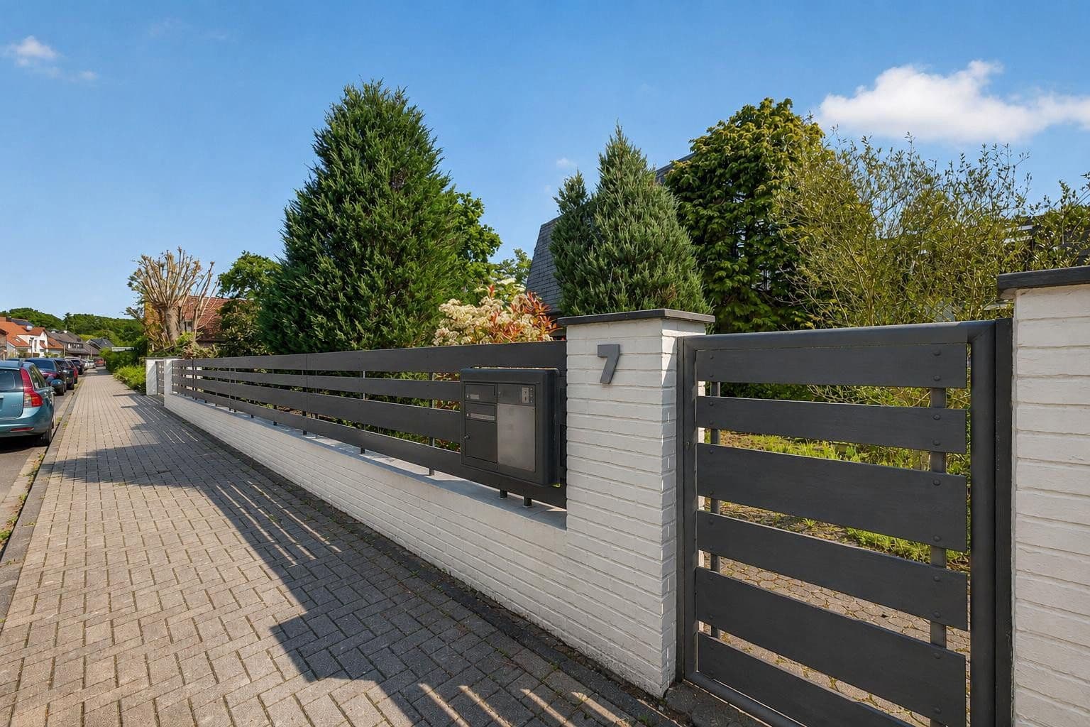 Predaj domu 377 m², pozemek 704 m², Tirgrathsfeldweg 7, Moers, Severné Porýnie - Westfálsko Predaj domu 377 m², pozemek 704 m², Tirgrathsfeldweg 7, Moers, Severné Porýnie - Westfálsko