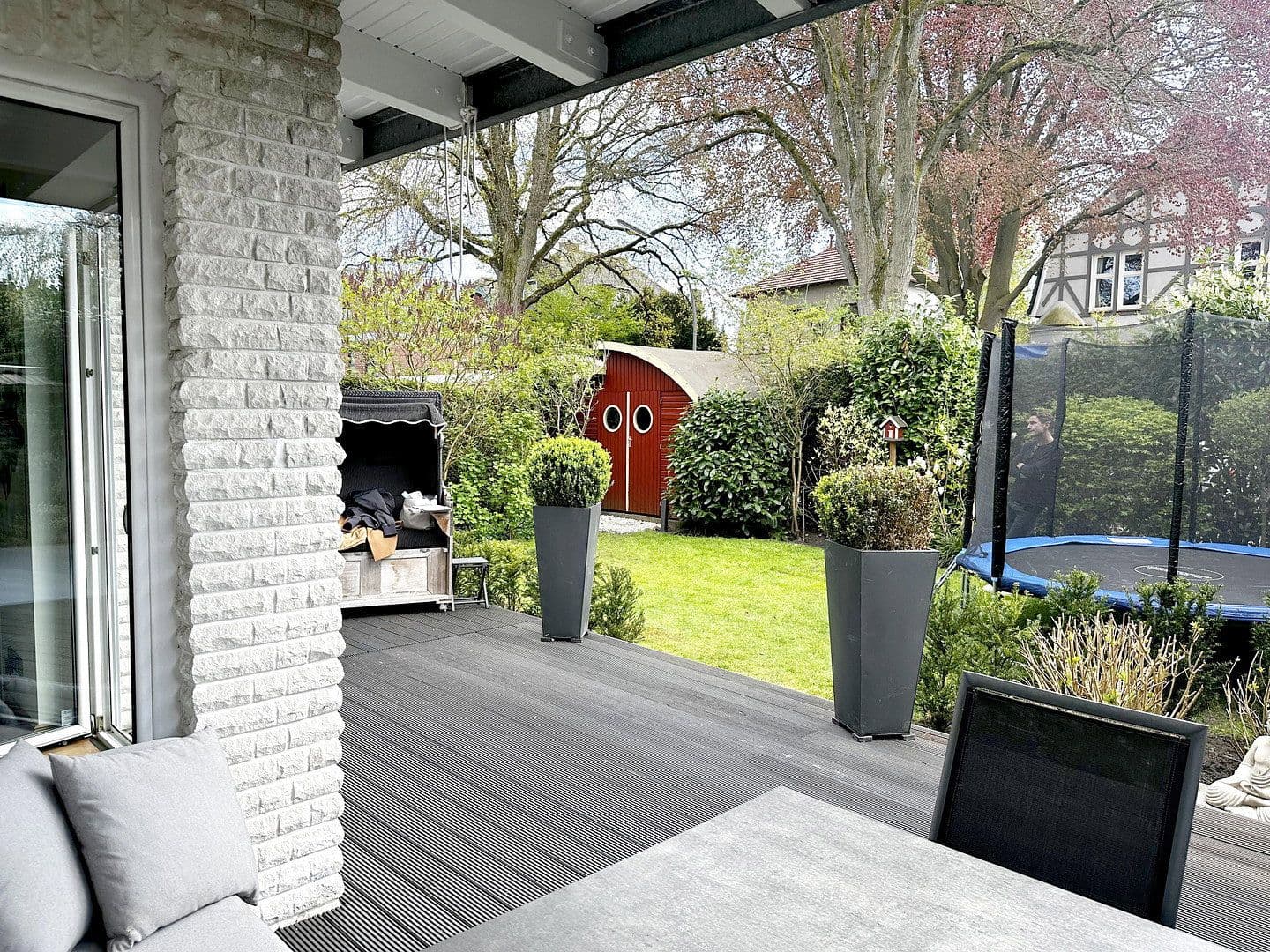 Predaj domu 210 m², pozemek 425 m², Pinneberg, Šlezvicko-Holštajnsko Predaj domu 210 m², pozemek 425 m², Pinneberg, Šlezvicko-Holštajnsko