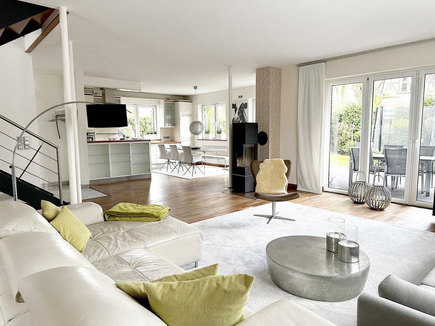 Predaj domu 210 m², pozemek 425 m², Pinneberg, Šlezvicko-Holštajnsko Predaj domu 210 m², pozemek 425 m², Pinneberg, Šlezvicko-Holštajnsko