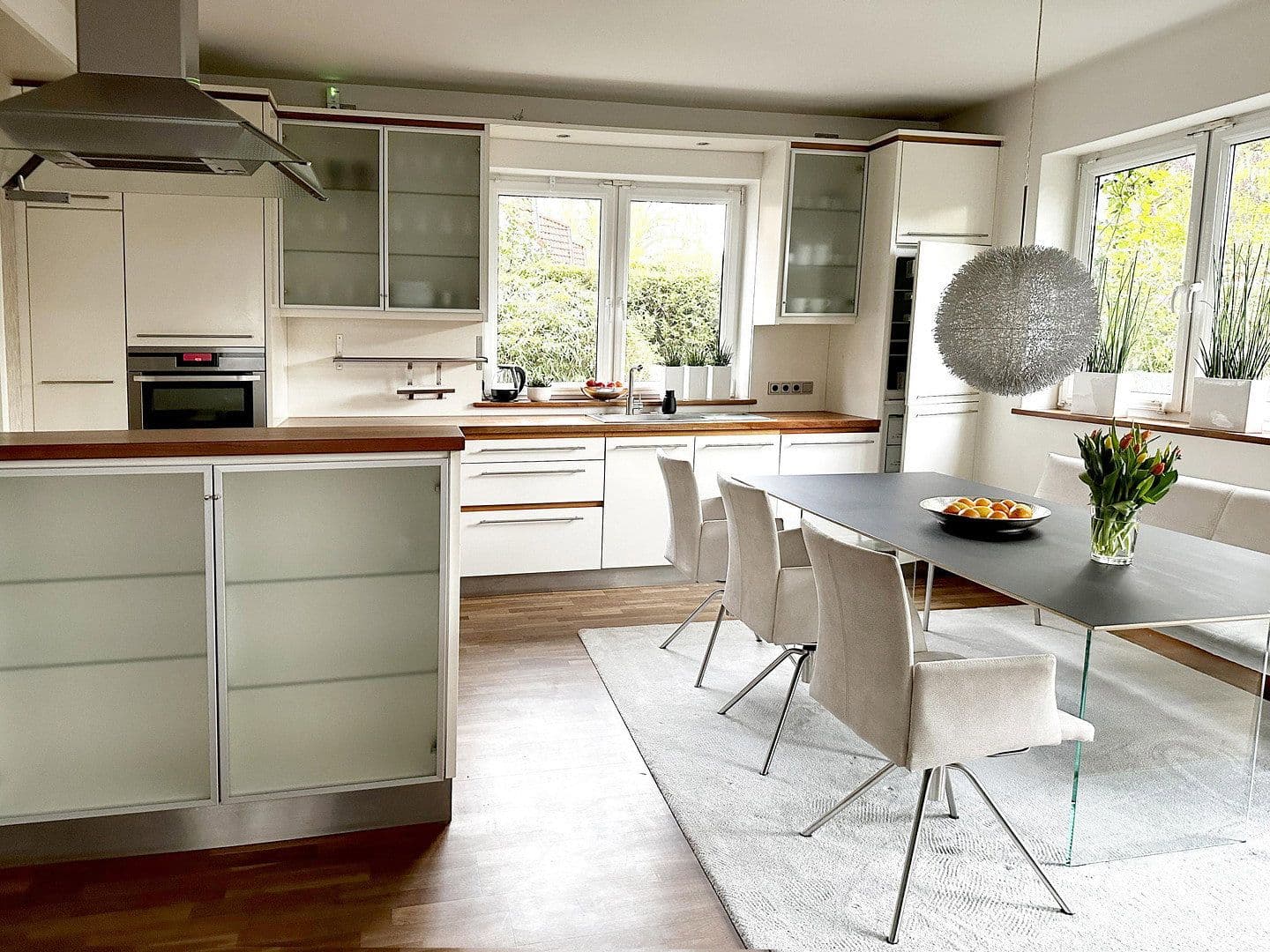 Predaj domu 210 m², pozemek 425 m², Pinneberg, Šlezvicko-Holštajnsko Predaj domu 210 m², pozemek 425 m², Pinneberg, Šlezvicko-Holštajnsko