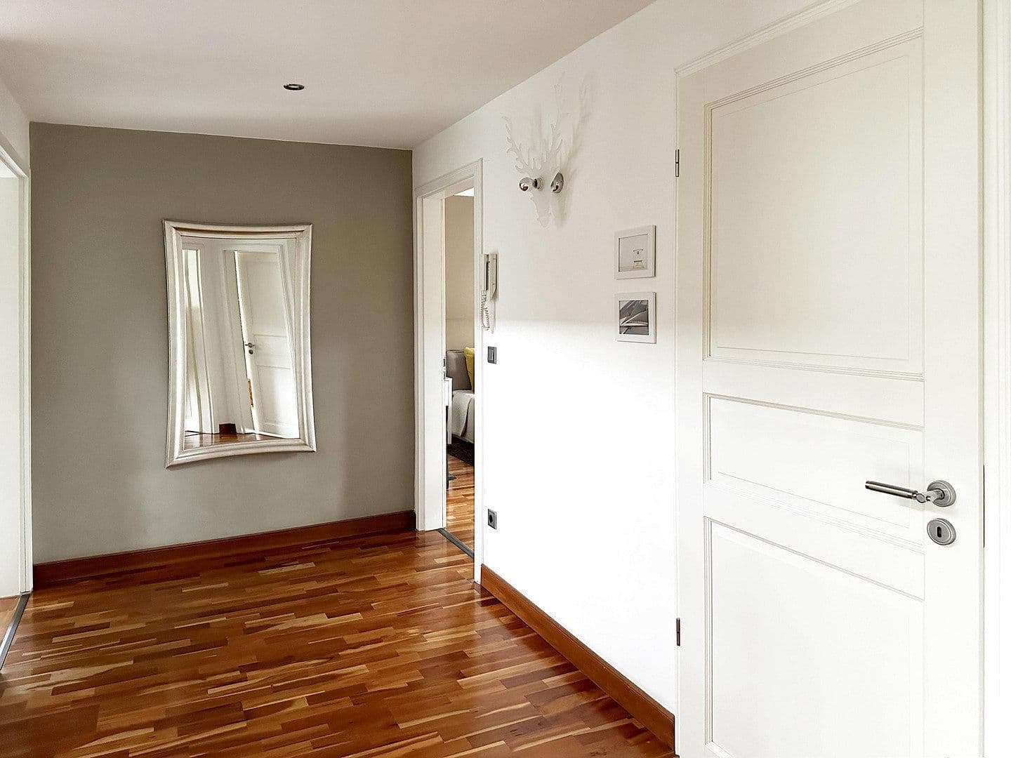 Predaj domu 210 m², pozemek 425 m², Pinneberg, Šlezvicko-Holštajnsko Predaj domu 210 m², pozemek 425 m², Pinneberg, Šlezvicko-Holštajnsko