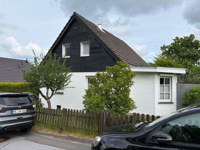 Predaj domu 112 m², pozemek 673 m², Mettmann, Severné Porýnie - Westfálsko Predaj domu 112 m², pozemek 673 m², Mettmann, Severné Porýnie - Westfálsko