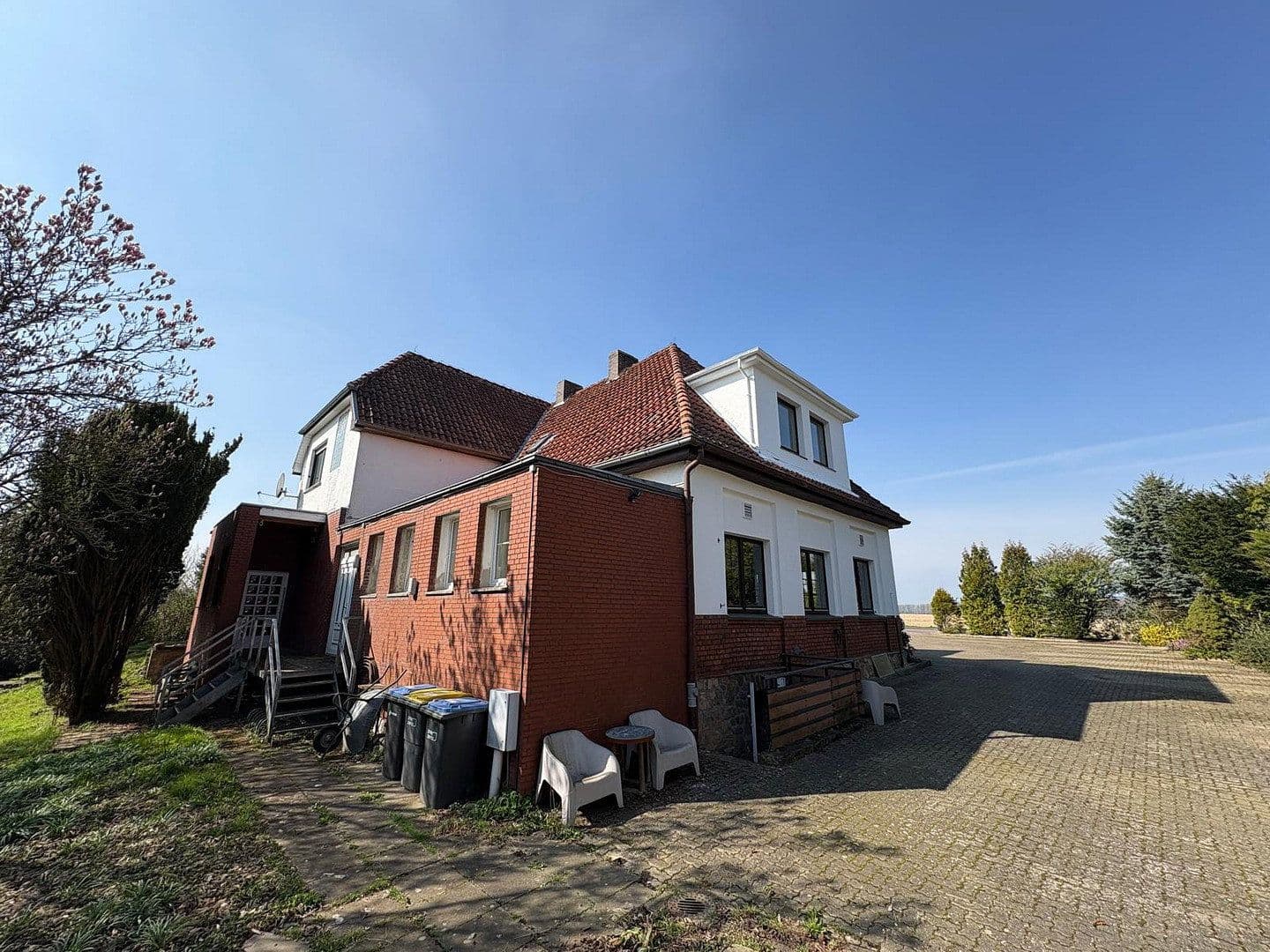 Predaj domu 300 m², pozemek 2.432 m², Möllberger Heide 105, Porta Westfalica, Severné Porýnie - Westfálsko Predaj domu 300 m², pozemek 2.432 m², Möllberger Heide 105, Porta Westfalica, Severné Porýnie - Westfálsko