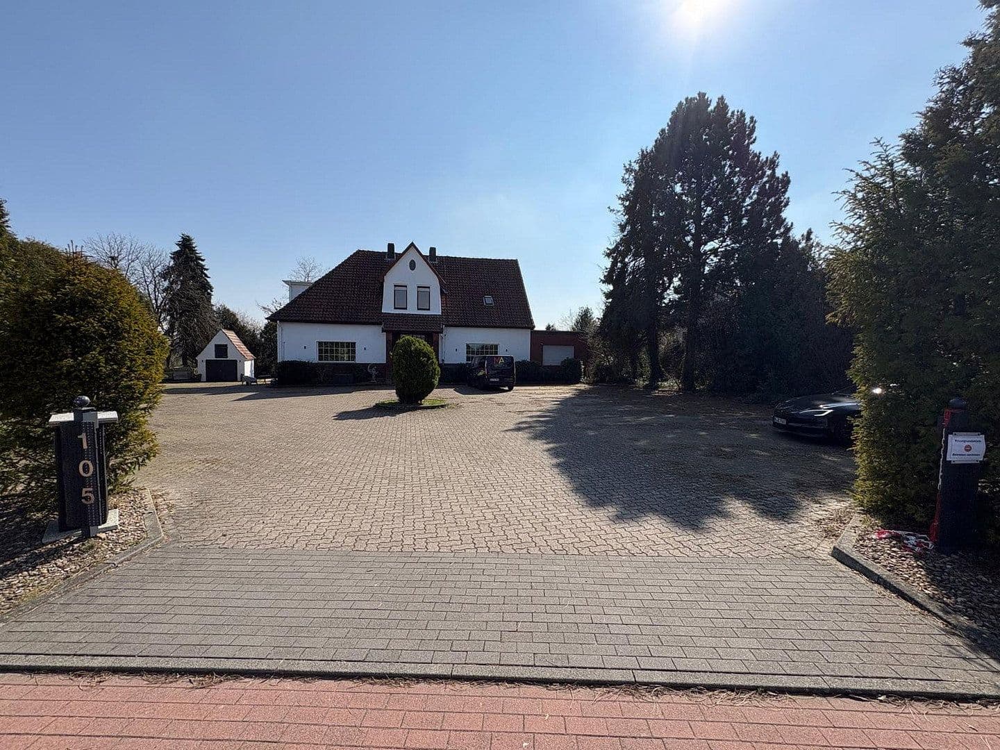 Predaj domu 300 m², pozemek 2.432 m², Möllberger Heide 105, Porta Westfalica, Severné Porýnie - Westfálsko Predaj domu 300 m², pozemek 2.432 m², Möllberger Heide 105, Porta Westfalica, Severné Porýnie - Westfálsko