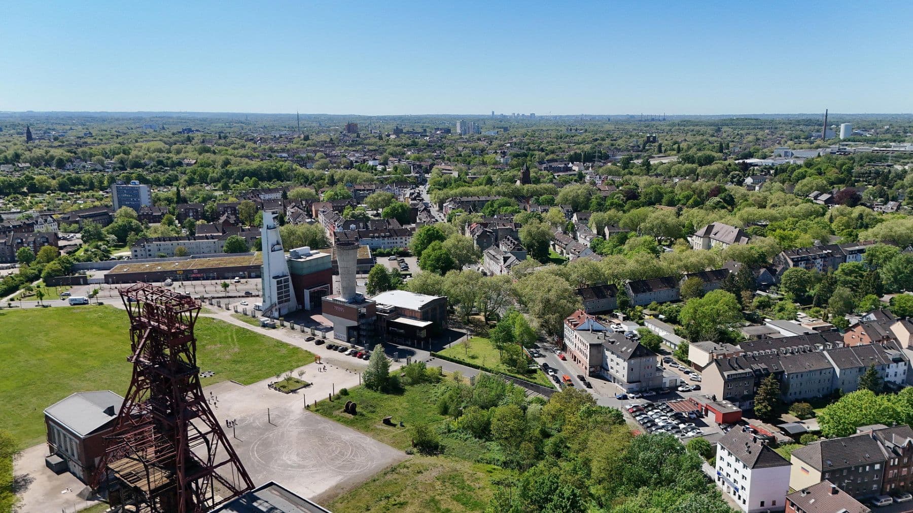 Predaj domu 130 m², pozemek 190 m², Gelsenkirchen, Severné Porýnie - Westfálsko Predaj domu 130 m², pozemek 190 m², Gelsenkirchen, Severné Porýnie - Westfálsko