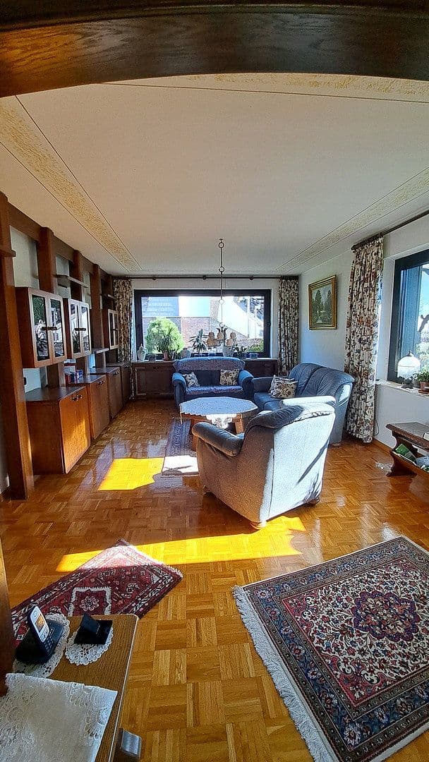 Predaj domu 170 m², pozemek 1.317 m², Grabenstraße 6, Stolberg, Severné Porýnie - Westfálsko Predaj domu 170 m², pozemek 1.317 m², Grabenstraße 6, Stolberg, Severné Porýnie - Westfálsko
