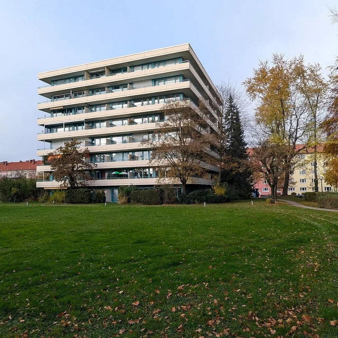 Prenájom bytu 3-izbový 95 m², Johann-Clanze-Straße 49, München, Bavorsko Prenájom bytu 3-izbový 95 m², Johann-Clanze-Straße 49, München, Bavorsko