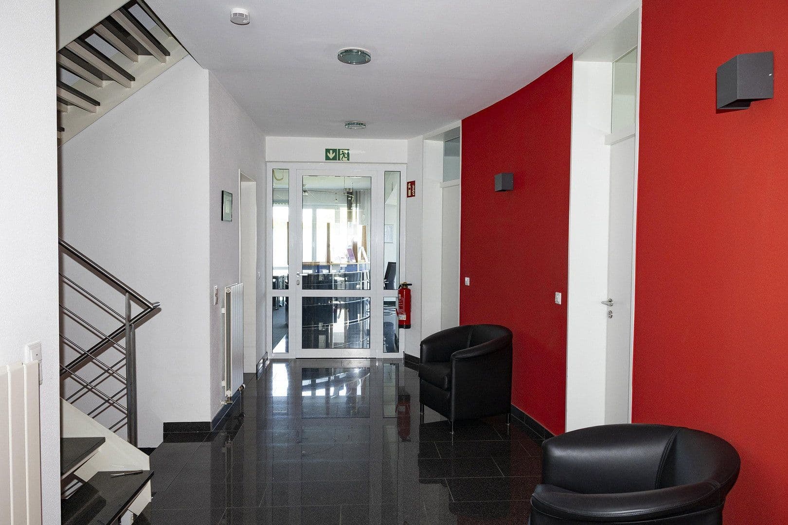 Prenájom kancelárie 404 m², Neufahrn in Niederbayern, Bavorsko Prenájom kancelárie 404 m², Neufahrn in Niederbayern, Bavorsko