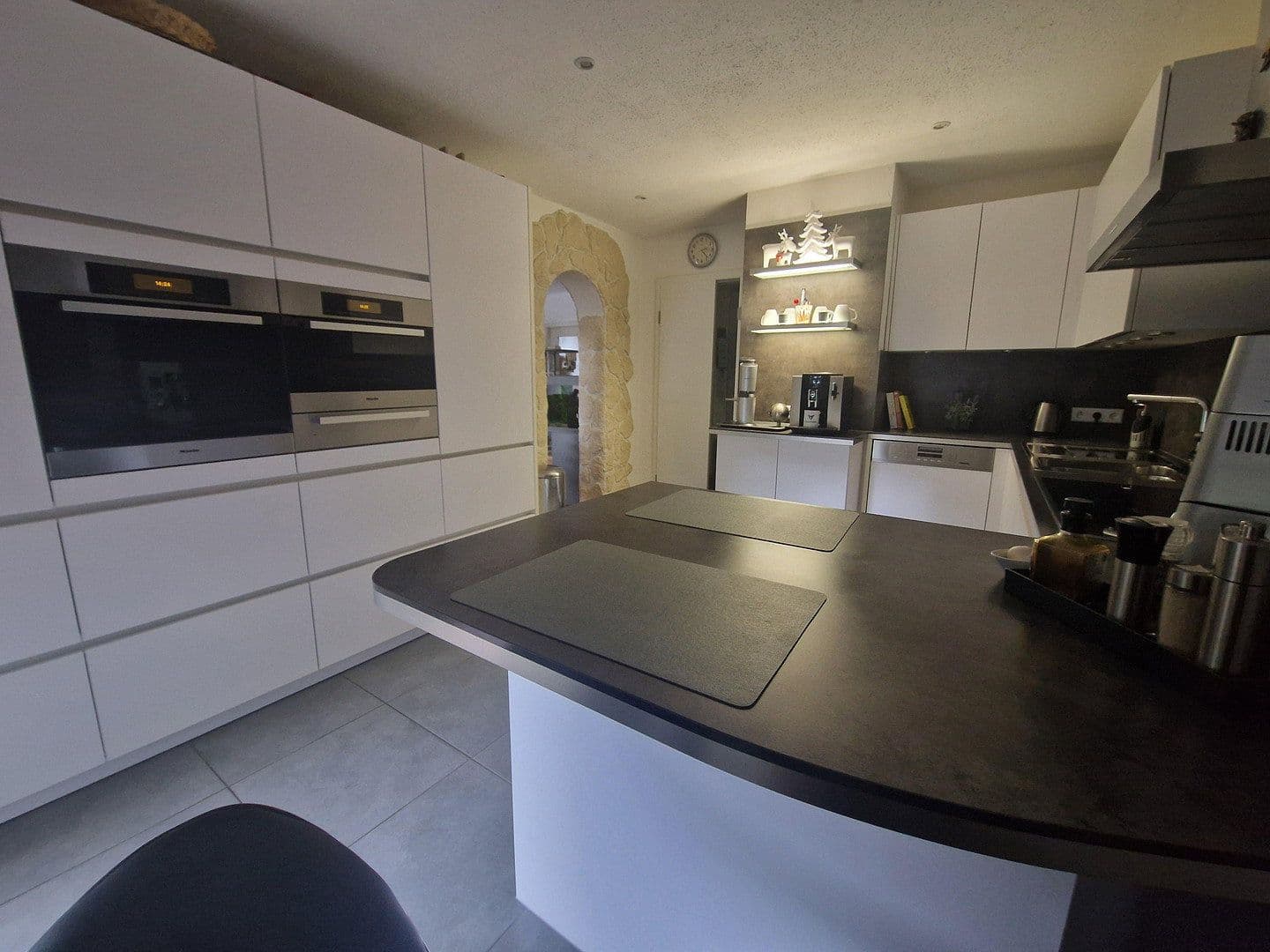 Predaj domu 251 m², pozemek 2.000 m², Neidenfels, Porýnie-Falcko Predaj domu 251 m², pozemek 2.000 m², Neidenfels, Porýnie-Falcko