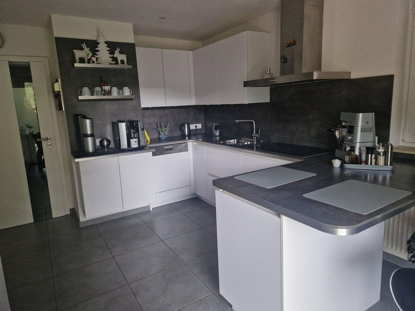 Predaj domu 251 m², pozemek 2.000 m², Neidenfels, Porýnie-Falcko Predaj domu 251 m², pozemek 2.000 m², Neidenfels, Porýnie-Falcko