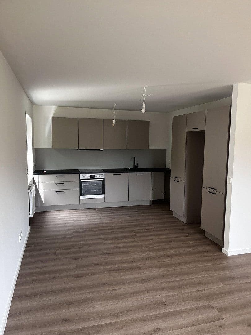 Prenájom bytu 3-izbový 83 m², Planegg, Bavorsko Prenájom bytu 3-izbový 83 m², Planegg, Bavorsko