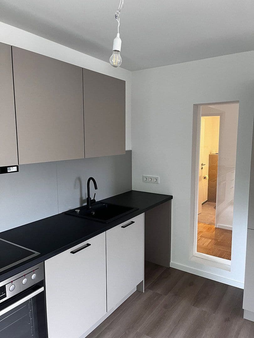 Prenájom bytu 3-izbový 83 m², Planegg, Bavorsko Prenájom bytu 3-izbový 83 m², Planegg, Bavorsko