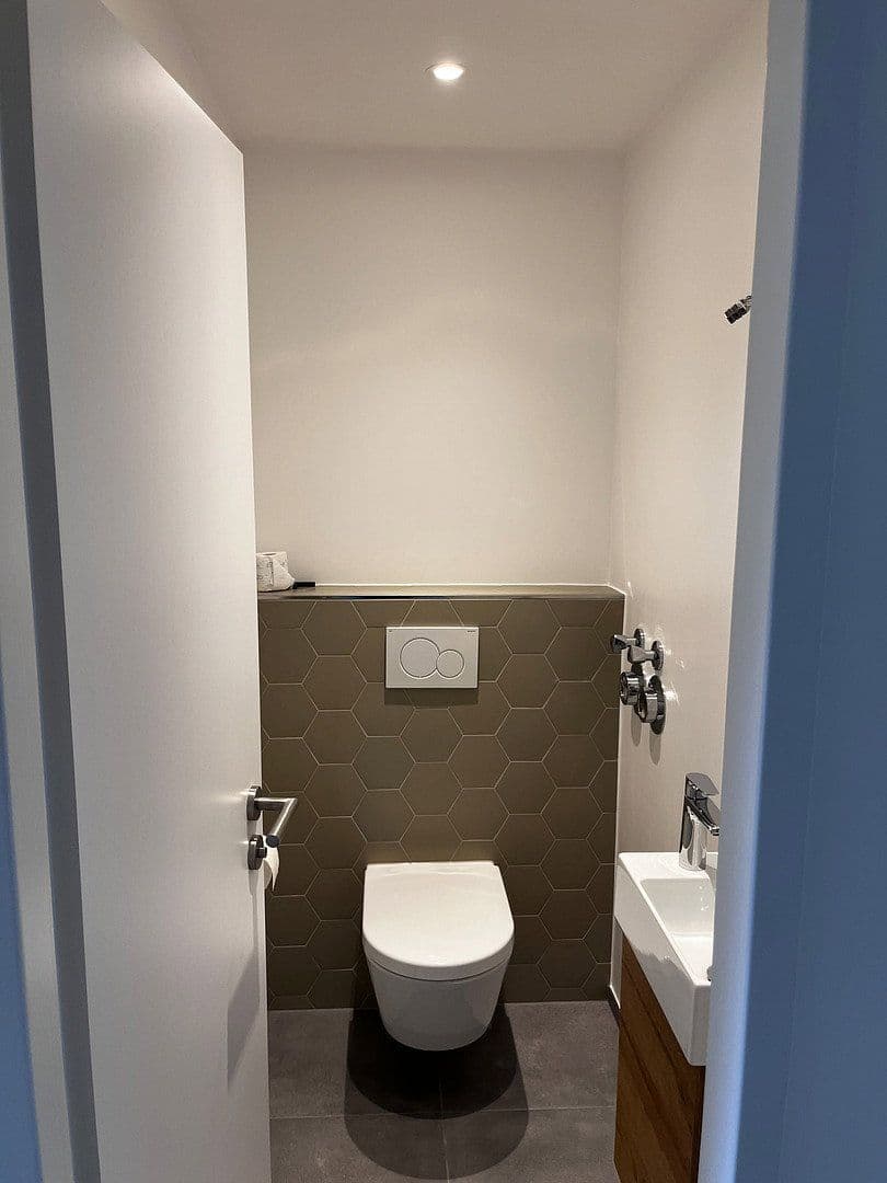 Prenájom bytu 3-izbový 83 m², Planegg, Bavorsko Prenájom bytu 3-izbový 83 m², Planegg, Bavorsko