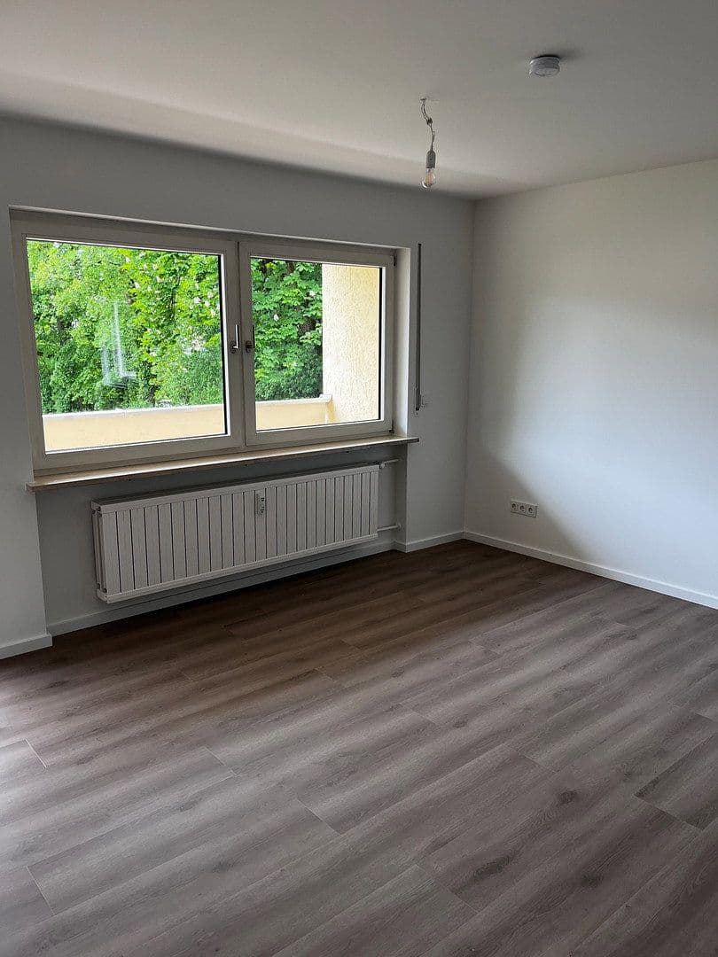 Prenájom bytu 3-izbový 83 m², Planegg, Bavorsko Prenájom bytu 3-izbový 83 m², Planegg, Bavorsko