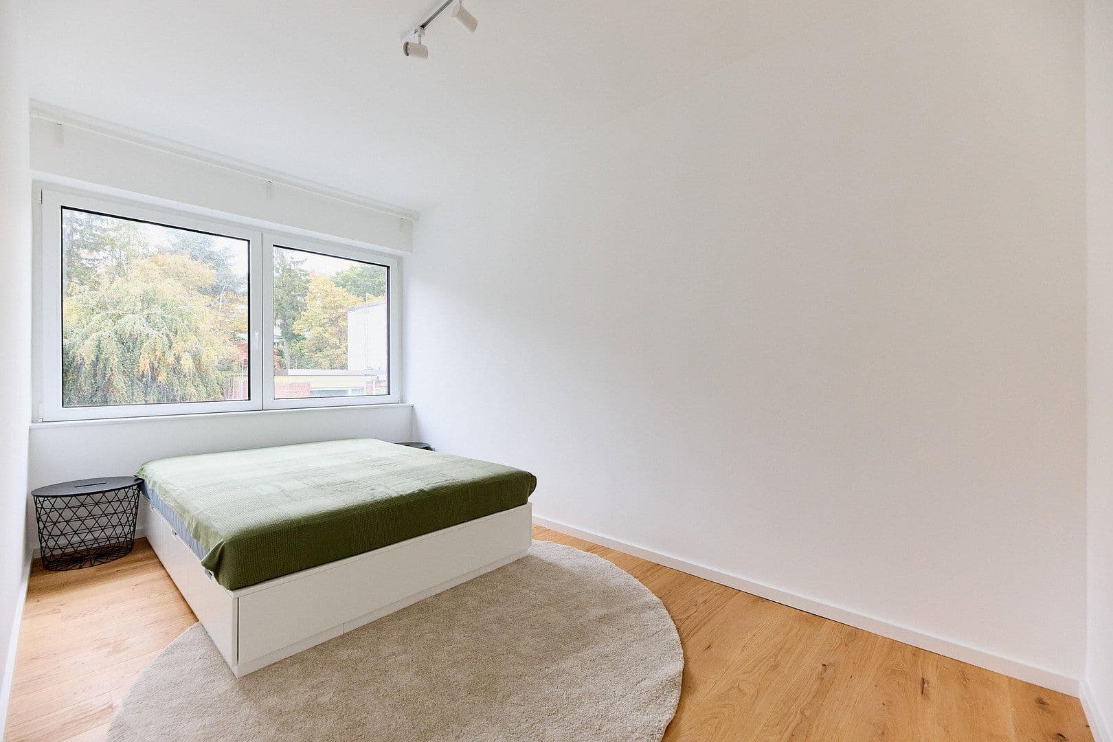Prenájom bytu 2-izbový 45 m², Pöhlenweg 35, Düsseldorf, Severné Porýnie - Westfálsko Prenájom bytu 2-izbový 45 m², Pöhlenweg 35, Düsseldorf, Severné Porýnie - Westfálsko