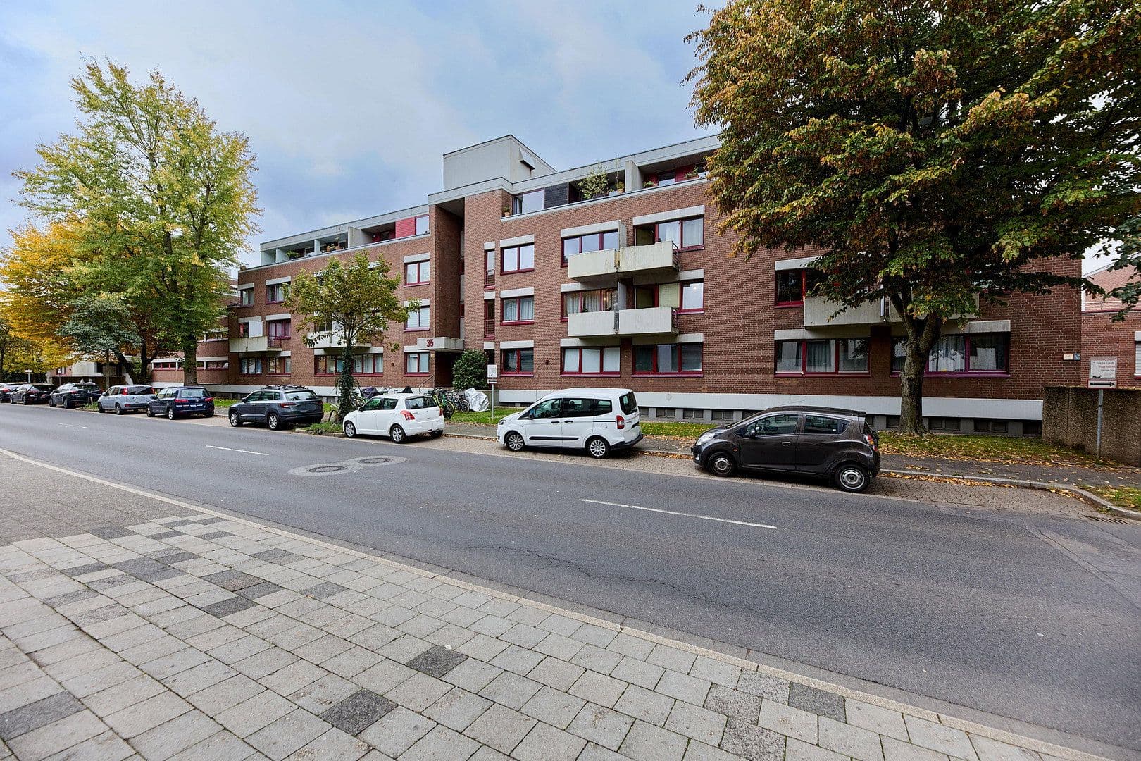 Prenájom bytu 2-izbový 45 m², Pöhlenweg 35, Düsseldorf, Severné Porýnie - Westfálsko Prenájom bytu 2-izbový 45 m², Pöhlenweg 35, Düsseldorf, Severné Porýnie - Westfálsko