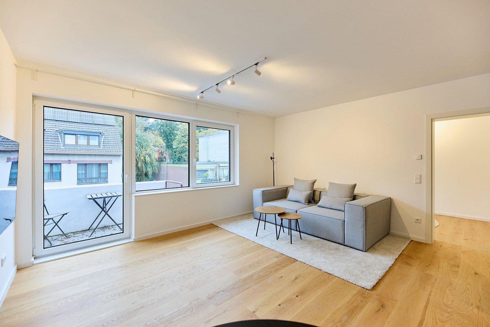 Prenájom bytu 2-izbový 45 m², Pöhlenweg 35, Düsseldorf, Severné Porýnie - Westfálsko Prenájom bytu 2-izbový 45 m², Pöhlenweg 35, Düsseldorf, Severné Porýnie - Westfálsko