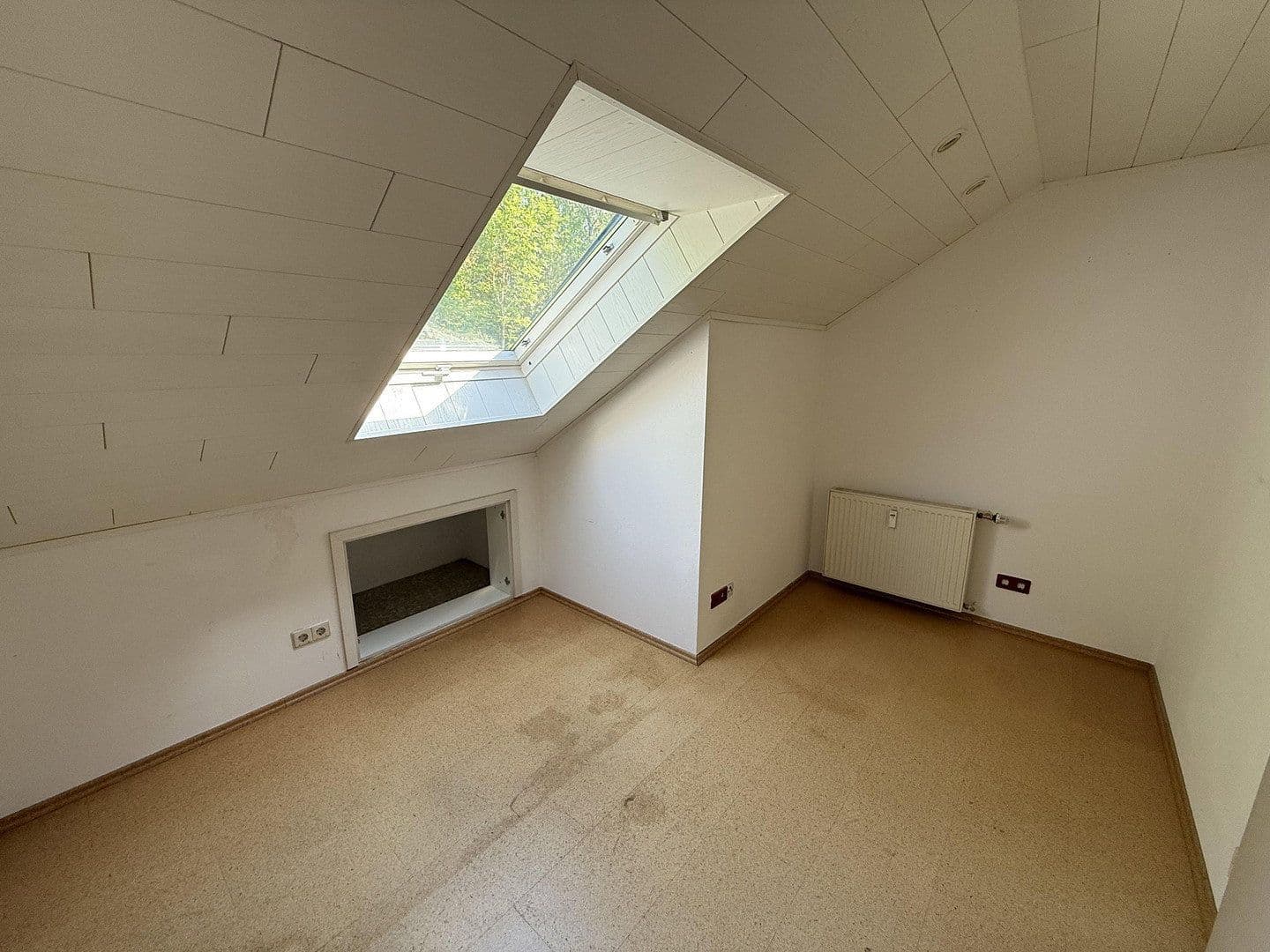 Prenájom bytu 3-izbový 85 m², Rheinböllen, Porýnie-Falcko Prenájom bytu 3-izbový 85 m², Rheinböllen, Porýnie-Falcko