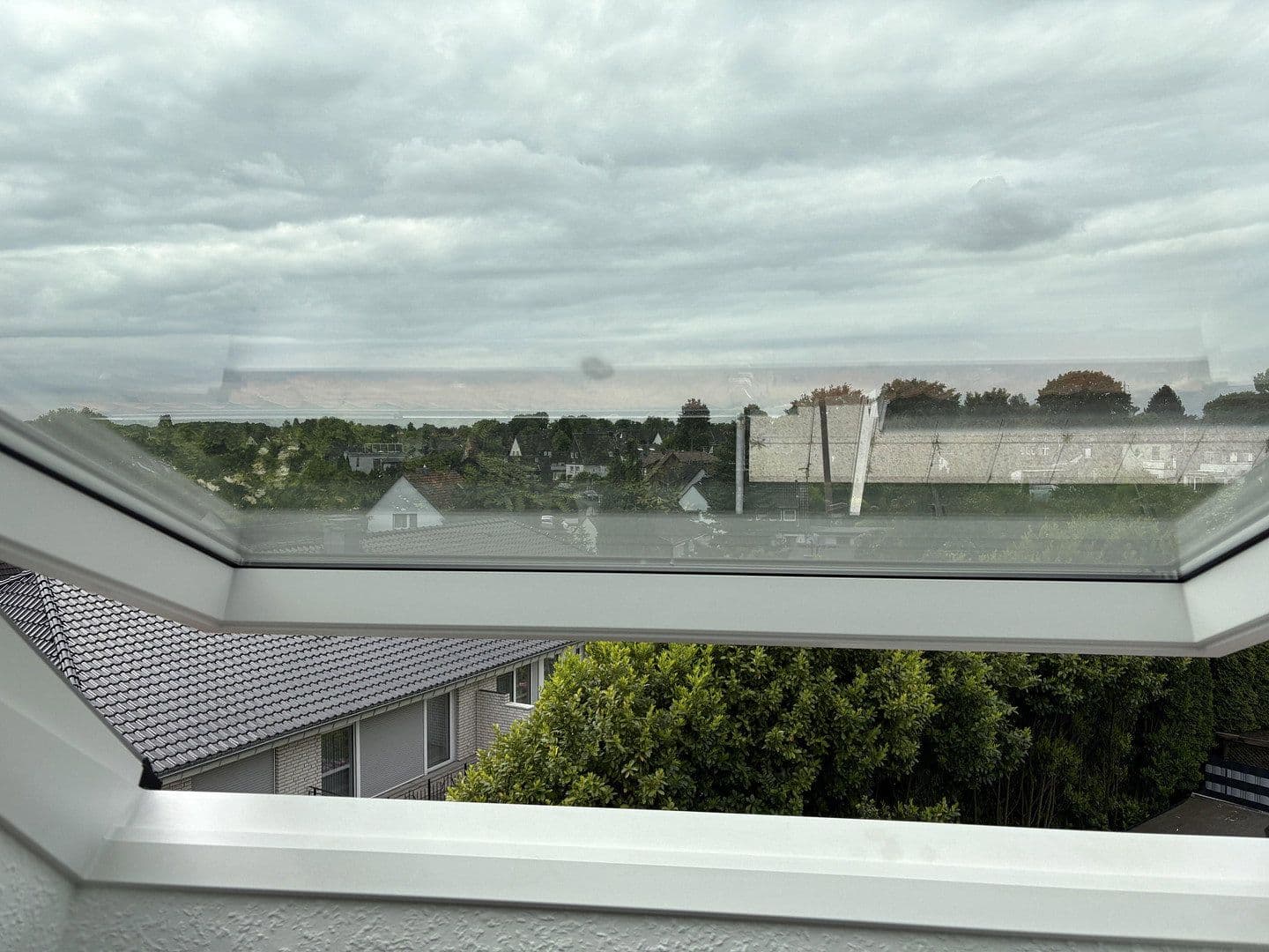 Prenájom bytu 4-izbový 102 m², Gerscheder Str. 125, Essen, Severné Porýnie - Westfálsko Prenájom bytu 4-izbový 102 m², Gerscheder Str. 125, Essen, Severné Porýnie - Westfálsko