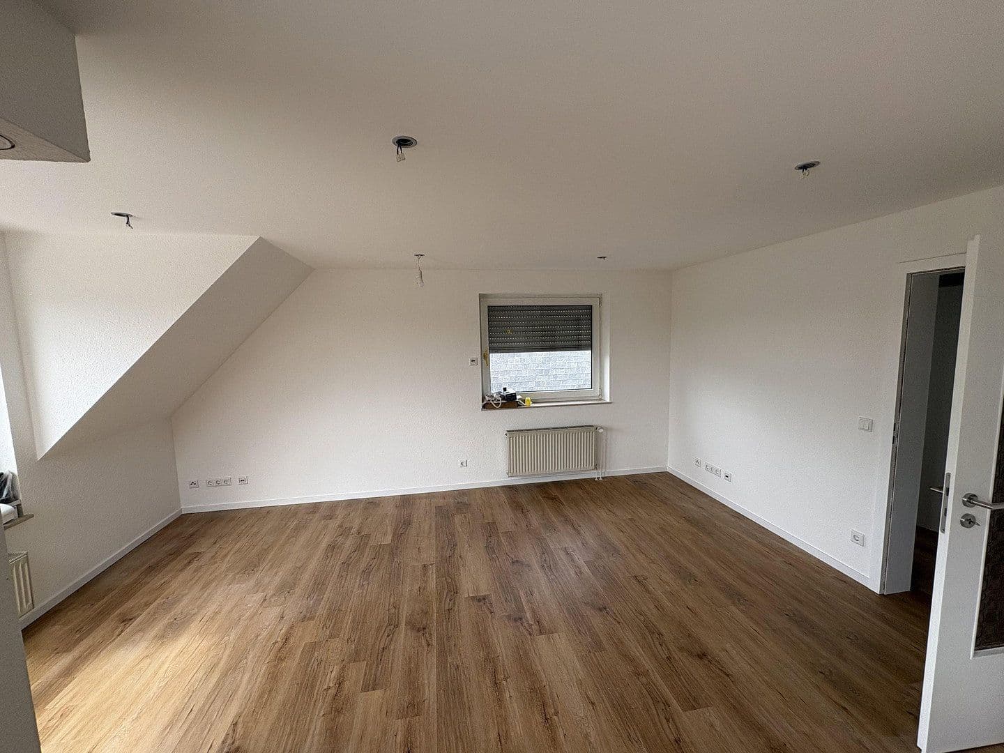 Prenájom bytu 4-izbový 102 m², Gerscheder Str. 125, Essen, Severné Porýnie - Westfálsko Prenájom bytu 4-izbový 102 m², Gerscheder Str. 125, Essen, Severné Porýnie - Westfálsko