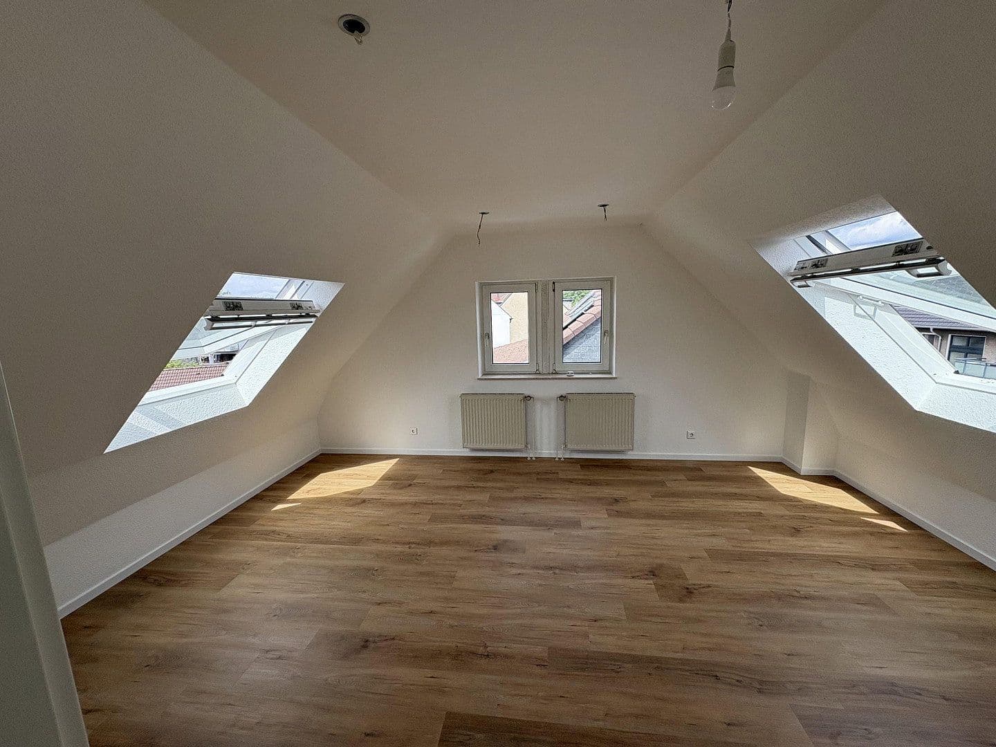Prenájom bytu 4-izbový 102 m², Gerscheder Str. 125, Essen, Severné Porýnie - Westfálsko Prenájom bytu 4-izbový 102 m², Gerscheder Str. 125, Essen, Severné Porýnie - Westfálsko