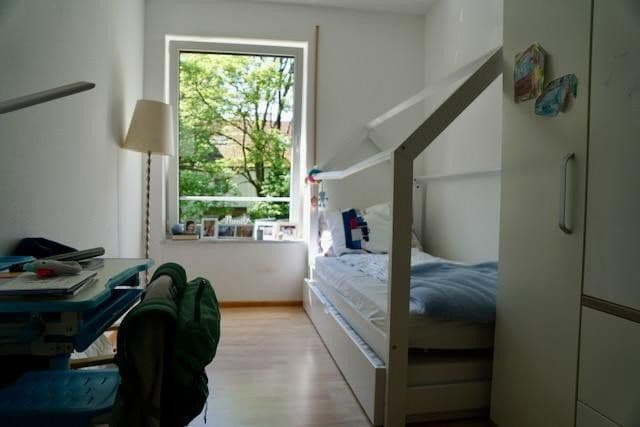 Prenájom bytu 3-izbový 70 m², Waldperlacher Str. 88, München, Bavorsko Prenájom bytu 3-izbový 70 m², Waldperlacher Str. 88, München, Bavorsko