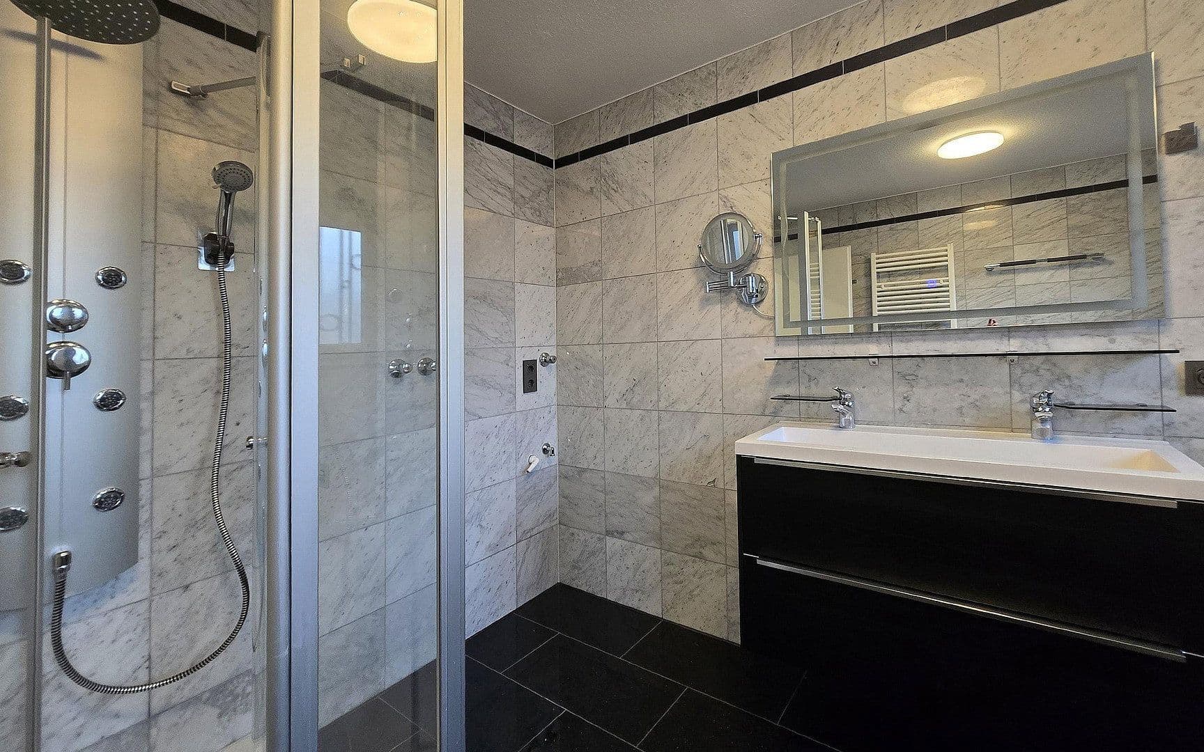 Prenájom domu 195 m², pozemek 454 m², Am Lerchenberg 16, Karlsruhe-Durlach, Bádensko-Wurttembersko Prenájom domu 195 m², pozemek 454 m², Am Lerchenberg 16, Karlsruhe-Durlach, Bádensko-Wurttembersko