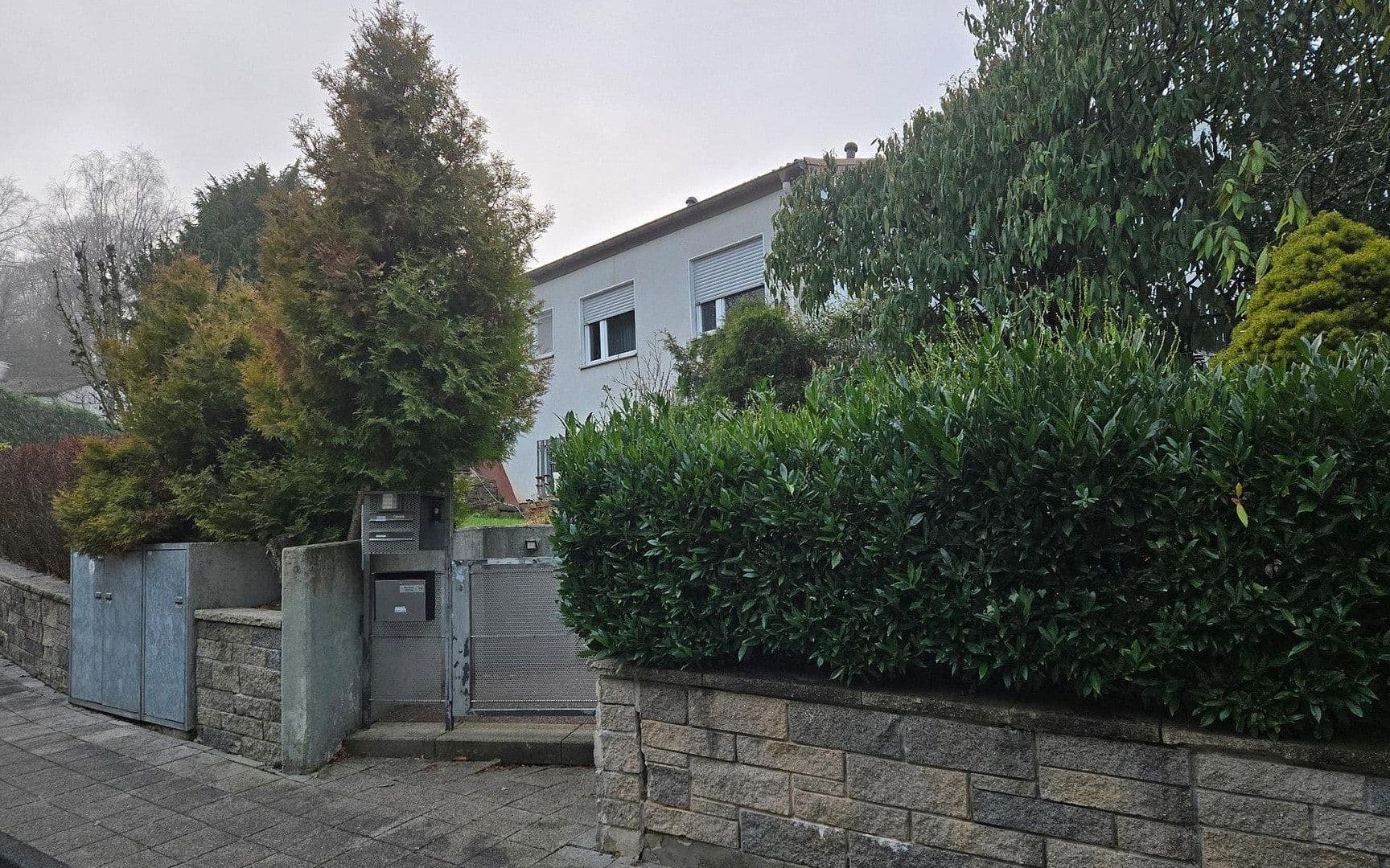 Prenájom domu 195 m², pozemek 454 m², Am Lerchenberg 16, Karlsruhe-Durlach, Bádensko-Wurttembersko Prenájom domu 195 m², pozemek 454 m², Am Lerchenberg 16, Karlsruhe-Durlach, Bádensko-Wurttembersko