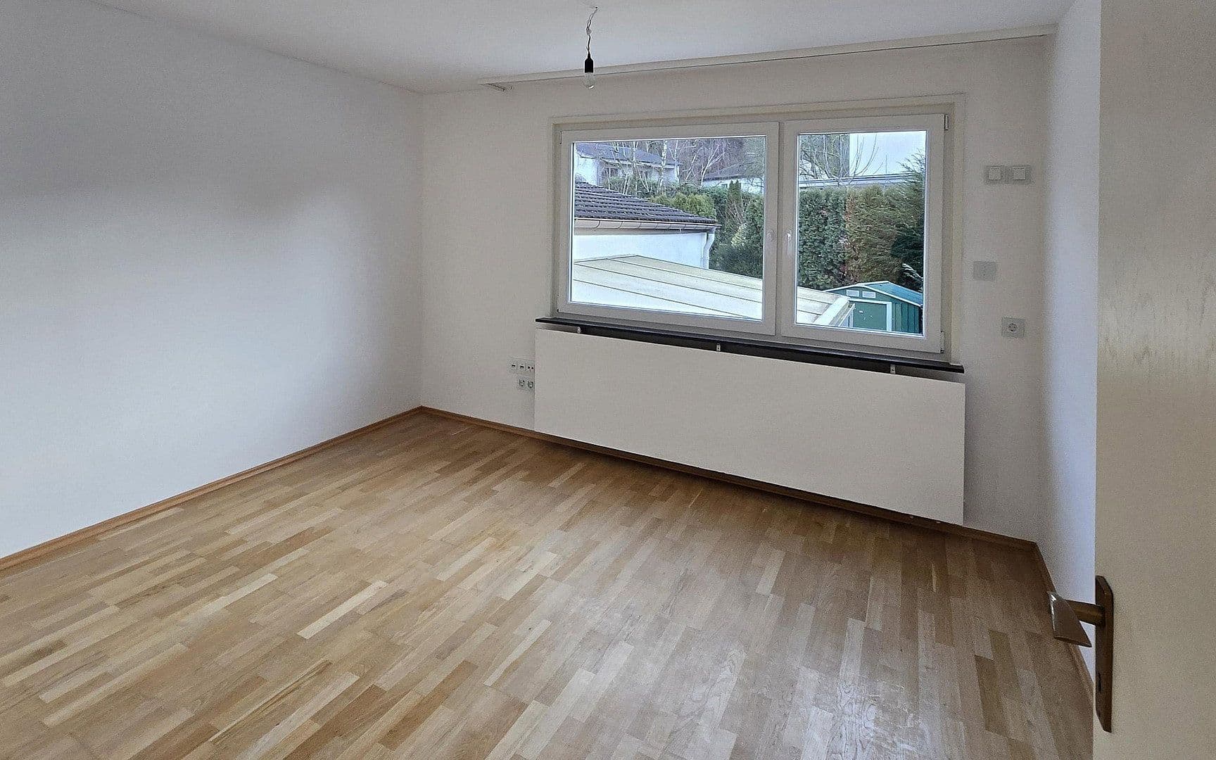 Prenájom domu 195 m², pozemek 454 m², Am Lerchenberg 16, Karlsruhe-Durlach, Bádensko-Wurttembersko Prenájom domu 195 m², pozemek 454 m², Am Lerchenberg 16, Karlsruhe-Durlach, Bádensko-Wurttembersko