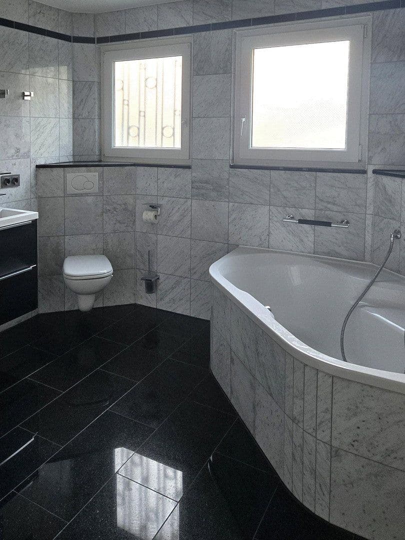 Prenájom domu 195 m², pozemek 454 m², Am Lerchenberg 16, Karlsruhe-Durlach, Bádensko-Wurttembersko Prenájom domu 195 m², pozemek 454 m², Am Lerchenberg 16, Karlsruhe-Durlach, Bádensko-Wurttembersko