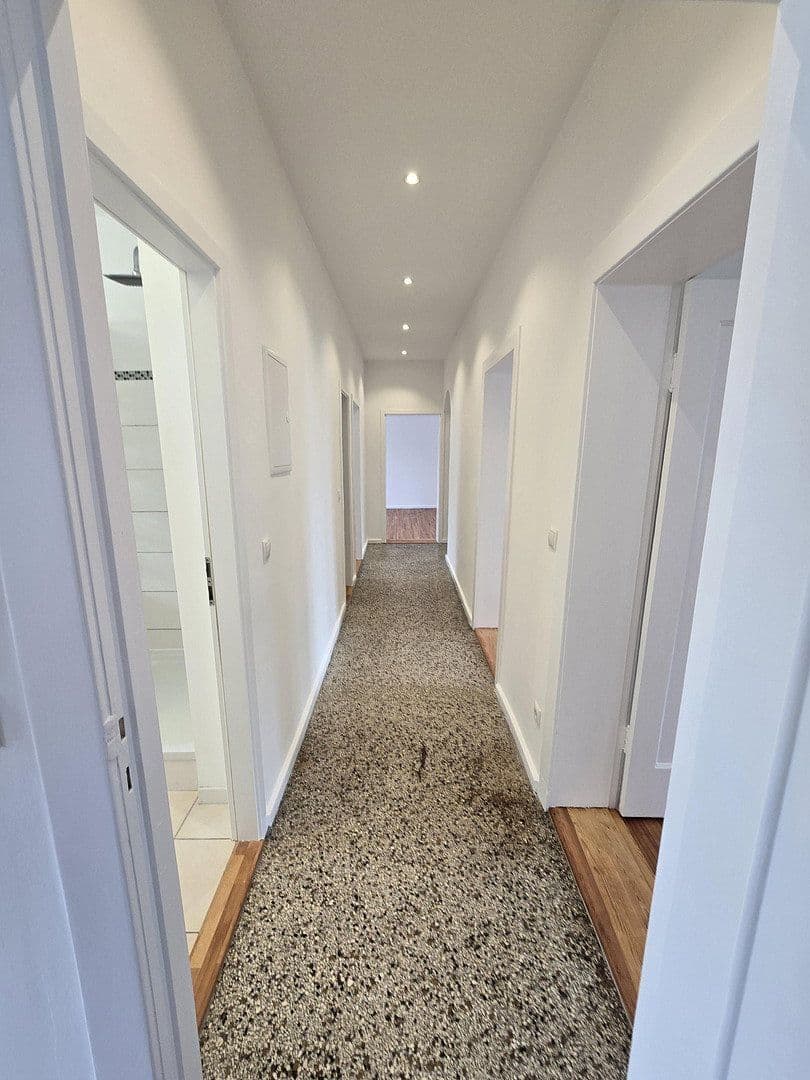 Prenájom bytu 4-izbový 114 m², Gerhart-Hauptmann Straße 43/45, Teltow, Brandenbursko Prenájom bytu 4-izbový 114 m², Gerhart-Hauptmann Straße 43/45, Teltow, Brandenbursko