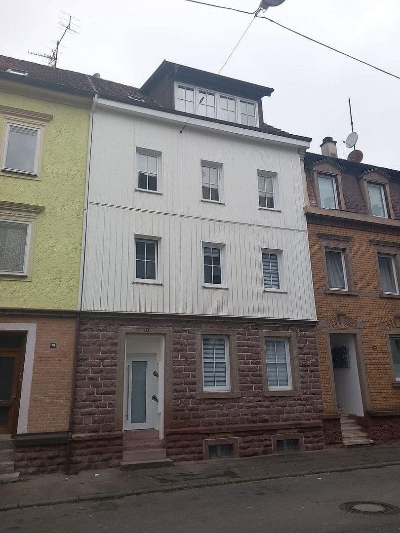 Prenájom bytu 3-izbový 65 m², Pforzheim, Bádensko-Wurttembersko Prenájom bytu 3-izbový 65 m², Pforzheim, Bádensko-Wurttembersko